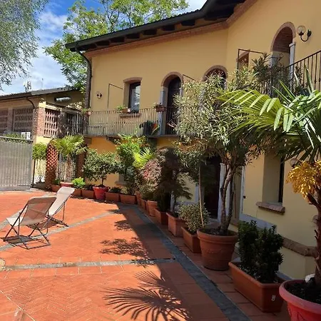 Monolocale Dalia Abbadesse Guest House Milaan Buitenkant foto